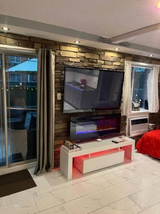 Brooklyn Luxury Spring Retreat With Private Outdoor Space ニューヨーク エクステリア 写真